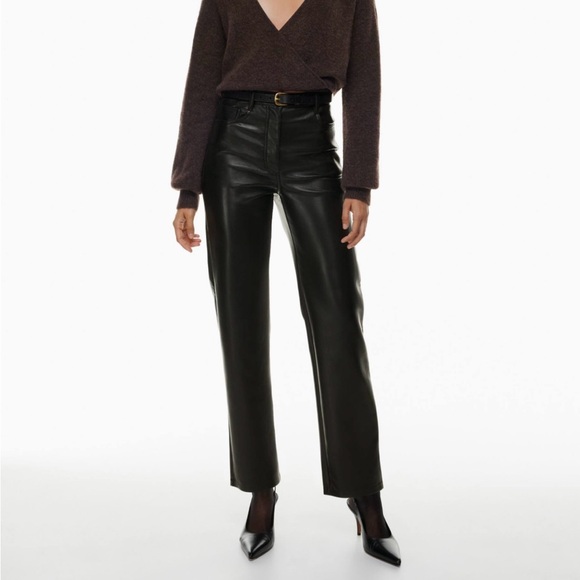 Aritzia Wilfred Melina Vegan Leather Pants in Black. - Picture 2 of 5